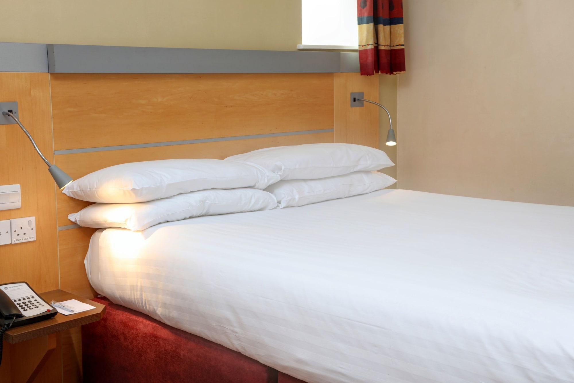 Crewe Arms Hotel ภายนอก รูปภาพ