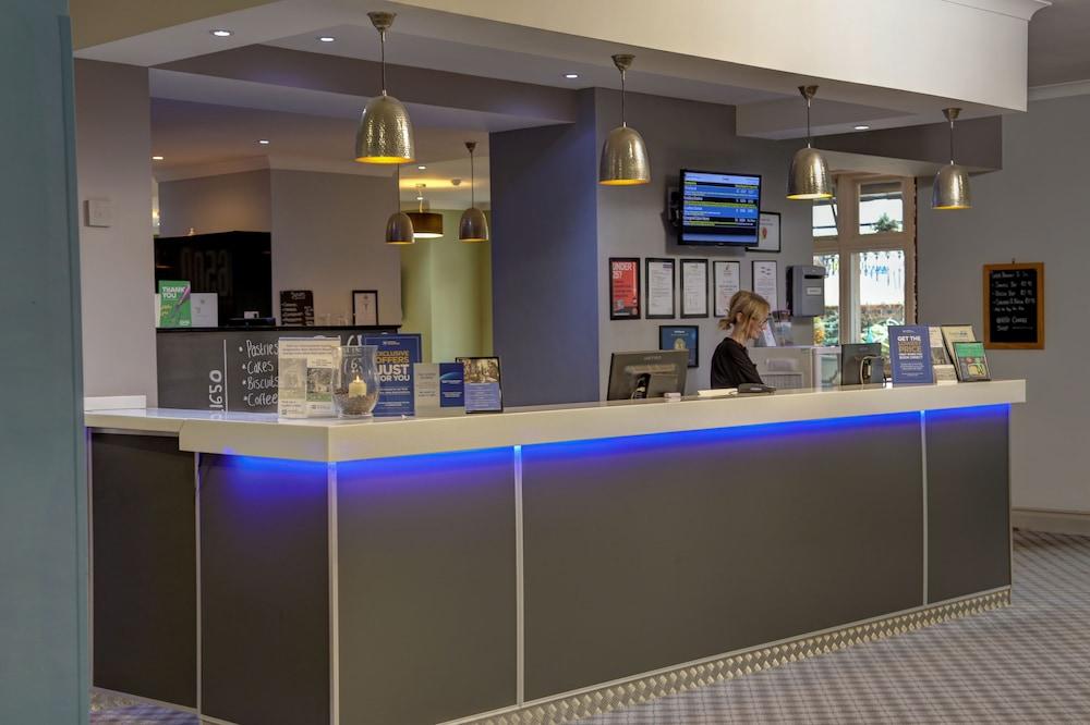 Crewe Arms Hotel ภายนอก รูปภาพ