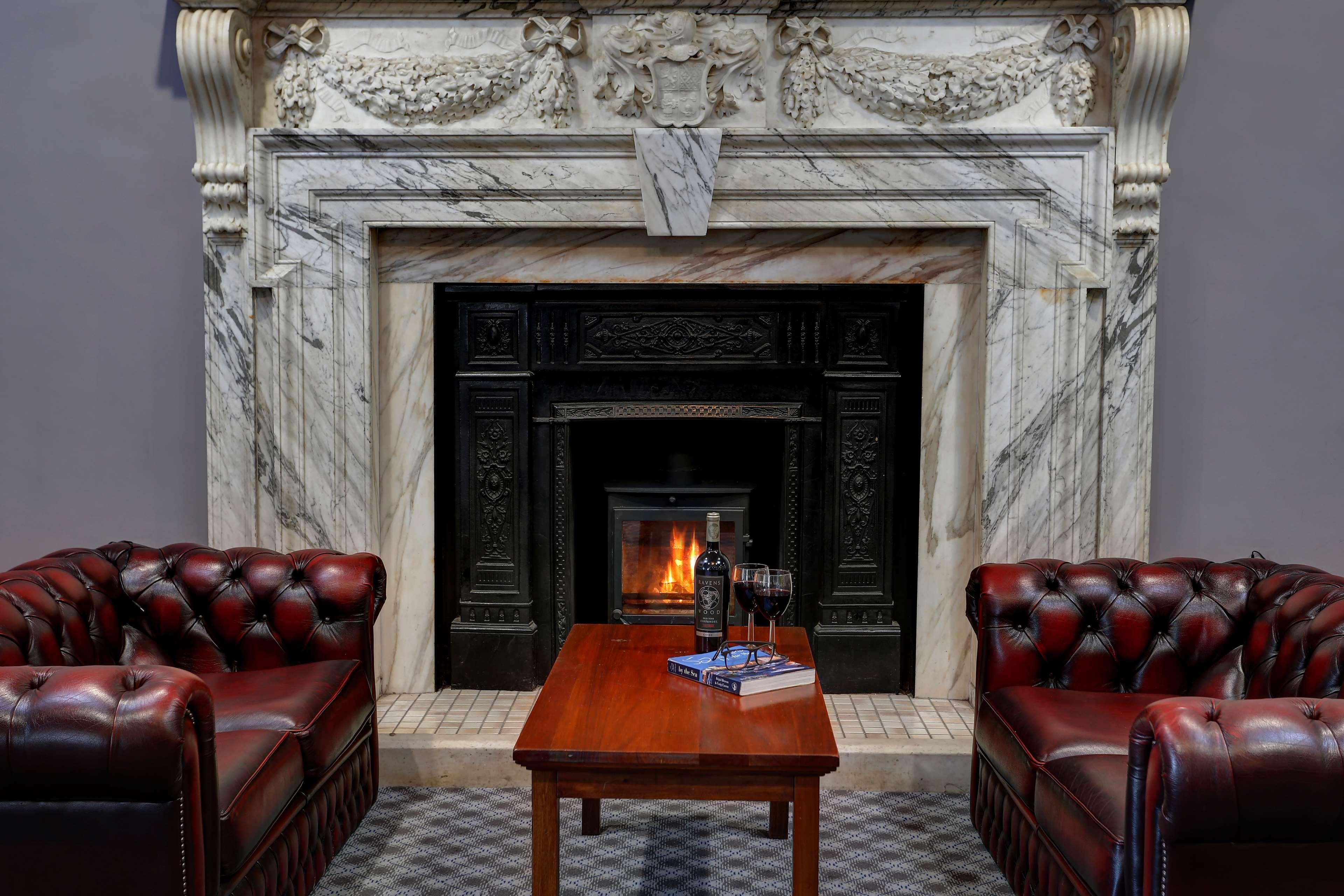 Crewe Arms Hotel ภายนอก รูปภาพ